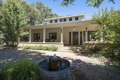 Image de Castle Retreat - un trésor caché du pays viticole de Sonoma