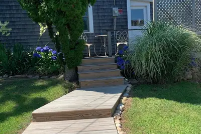 Image de Nouvellement rénové, Oasis privée! - Ac pour les mois d'été!