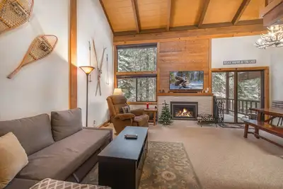 Image de Beautiful 2 bd / 3ba Northstar station de ski!
