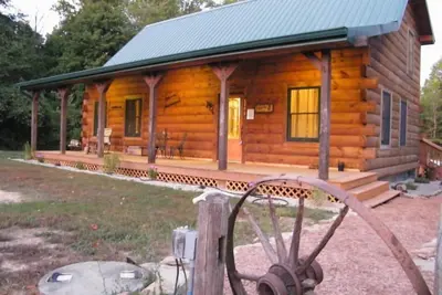 Image de Hoot Owl Cabin - Votre maison loin de chez vous!