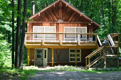 Image de Northern Michigan Getaway: Très bien situé pour les vacances en plein air!