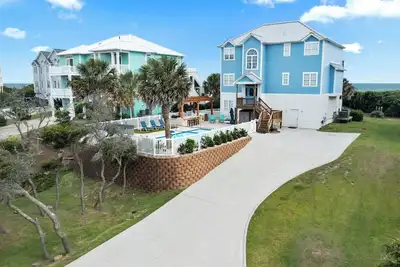 Image de 7 Br Oceanfront. Ouvrez la mise en page. Marchez vers les restaurants / bars!