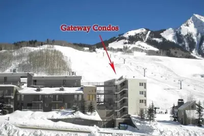 Image de Ski in Ski out Gateway Condo. Parking couvert