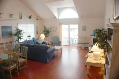 Image de Immense bloc de 5 Br / 3ba-1 à Beach & Fun Piers-Familles et groupes d'adultes (Pas De Proms! )