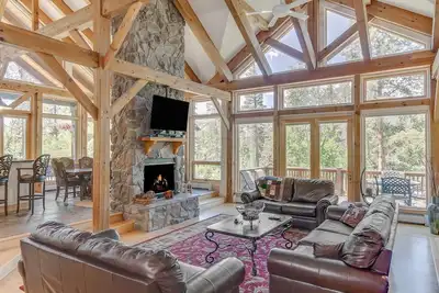 Highlands Luxury Mnt Home, toutes les pistes de ski, près de la télécabine, navette Vip gratuite