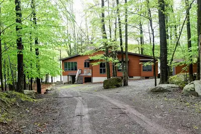 Image de Luxury Lakefront House, idéal pour les familles avec enfants