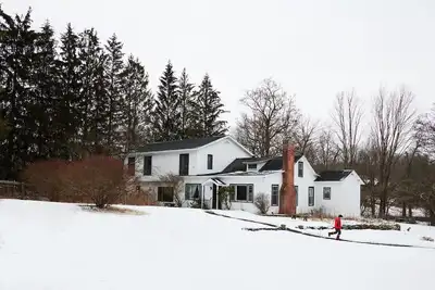 Image de Hudson Valley Farm House. 15 Min De Hudson. Conviviale et familiale