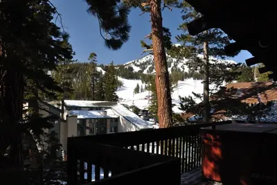 Image de Luxury Mountain View Townhouse (4bd / 3ba) Au Canyon Lodge, pour 10 personnes.