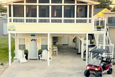 Image de Beach Home & Apt, 2 cuisines! Chariot De Golf, Chien Ok, Wifi, linge de bain et de lit et plus!