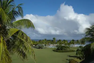 Image de Détendez-vous près de la piscine ou de l'océan au meilleur complexe de condominiums à St. Croix, Usvi