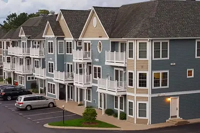 Image de Condo Lakeview au centre-ville, à pied de vos attractions préférées du centre-ville, wifi