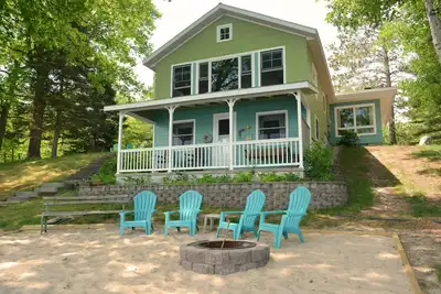 Image de Unique Bass Lake Cottage