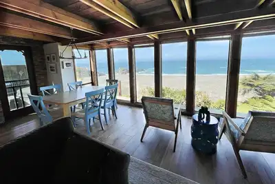 Image de Votre expérience en bord de mer - Spa - Belle cour clôturée
