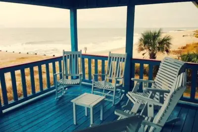 Image de 4 chambres, Quatre + Bains; Direct Oceanfront, porche couvert, salle de fĂŞte, Fp!