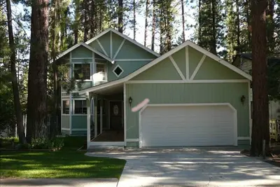 Image de 2700 pieds carrés Ft. - Walk to Snow Summit - 3 Br - Spa + Table de billard + Wifi