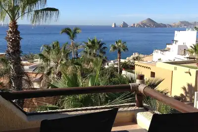 Image de Penthouse avec vue sur l'océan et la voûte à 2 minutes à pied de la plage