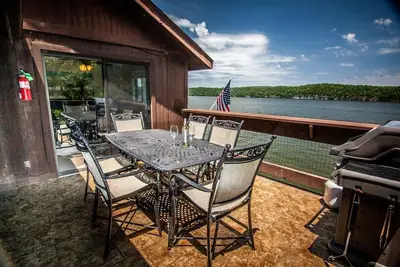 Image de Meilleure vue de la chaîne principale! Condo 3Br / 3Bath Knolls avec feuillet Gratuit. Piscine intérieure et extérieure