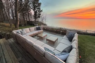 Image de Tarifs spéciaux disponibles 2019 jusqu'à épuisement des stocks! -La maison de l'artiste, vue du coucher du soleil,