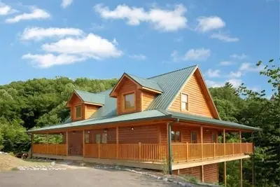 Magnifique chalet familial 1 Mile de Dollywood (Wi-Fi)
