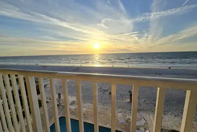 Image de Coin penthouse en front de mer # P avec ascenseur privé