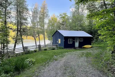 Image de Belle Lakefront Cabin
