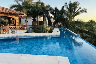 Image de Casa Del Cielo est une grande villa Sayulita avec une vue incroyable, une piscine et une intimité