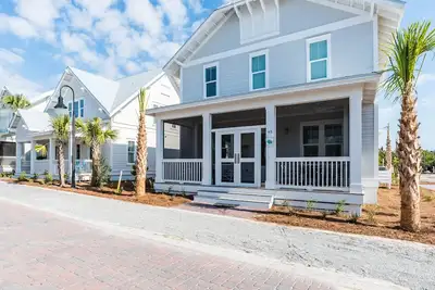 Image de 30a Prominence South -Luxury Dog-Friendly Home, 2 Masters (1 on main), sleeps 11