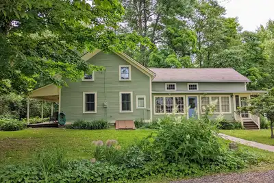 Image de Belle ferme antique Riverfront