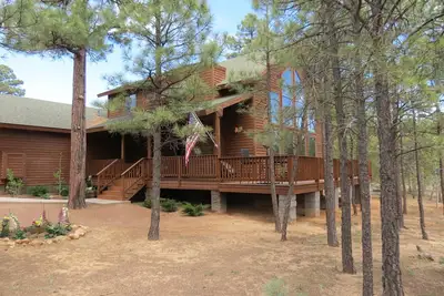Image de Belle cabane dans les montagnes blanches - Torreon Resort en Show Low