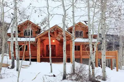 Image de Mountain Cabin Retreat - Festival du film Été, Automne, Vacances et Sundance