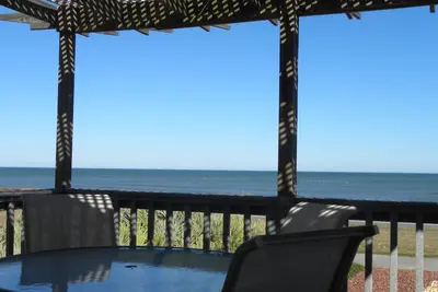 Image de Premier Ocean Front Property 4 Br / 3 Ba de luxe