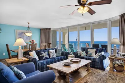 Image de Long Beach Resort 2br / 2ba ** Cuisine et salle de bain magnifiques ** Chaises de plage gratuites!