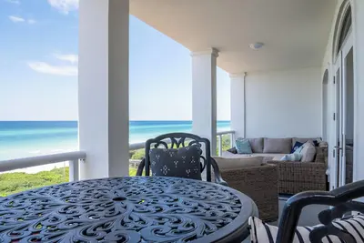 Image de Cousins 'Cabana-Top Rated, Ocean Front, Semaines de septembre et octobre disponibles!