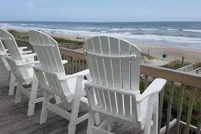 Image de Des vues spectaculaires! Oceanfront Emerald Isle, Caroline du Nord - \"Sea Star\" offre 8 Br, 4 Ba