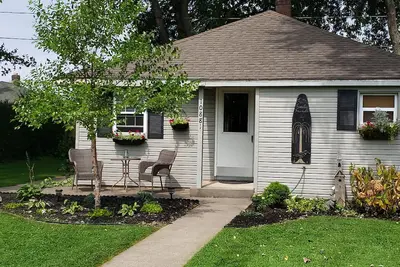 Image de Chalet frais mousseux sur le lac Ontario