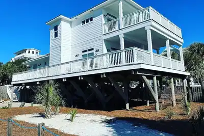 Image de Détendez-vous au Ocean Breeze. . . Nouvelle piscine prête pour 2018