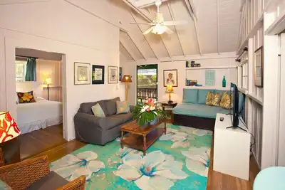 Image de Belle, historique Cottage 2 chambres Ă Hanalei Bay avec A \/ C!