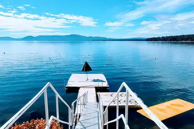 Image de Maison au bord du lac Ă couper le souffle!