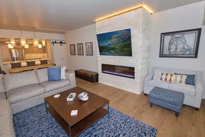 Image de Wolf Den Condo - Spacieux 2 chambres avec vue sur la montagne. Meilleur emplacement à Breck!