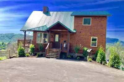 Black Bear Ridge} Nouvelle cabine - Vues Impressionnantes - WiFi - Salle de jeux - Bain à remous -