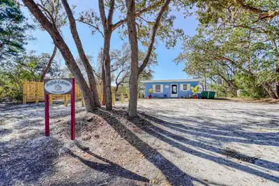 Image de Redfish Cottage Dock & Kayaks Ă partir de 820 $ la semaine \/ 125 $ la nuit