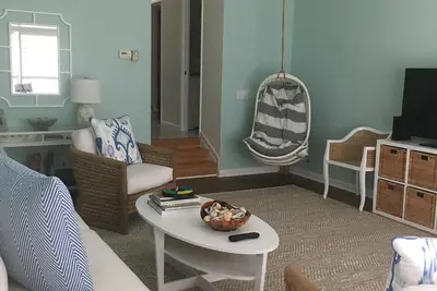 Image de Récemment rénové 2 Br / 2. 5 Ba Townhouse sur le parcours de golf John's Island