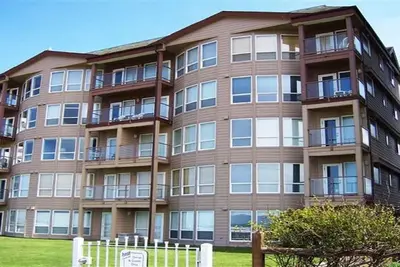 Image de Oceanfront - Condo 1 chambre 2 salles de bain - Étapes pour Sand & Down ville
