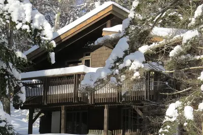 Image de Nouveau À Vrbo: Maison de ski contemporaine dans le Vermont avec 4 chambres - 8 couchages