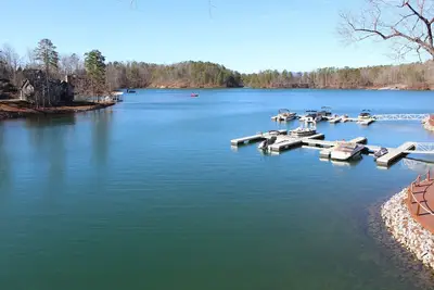 Image de Lake Front Chalet 9. 7 km de Clemson University