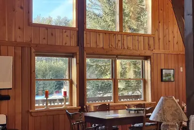 Image de Loon Lake (comté de Warren) Chestertown: chalet Adirondack lumineux, propre et confortable