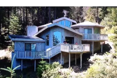 Image de Charmante maison dans les Redwoods avec vue sur l'océan