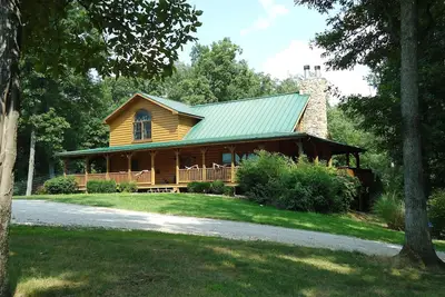 Image de Elk Ridge Ranch-Luxury Log Lodge 5 plus 3 Chambres feu Places