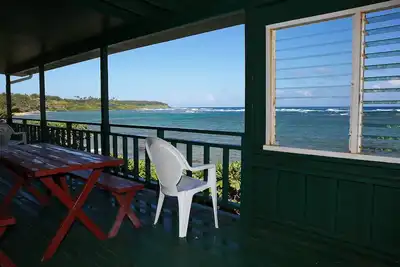 Image de Sur la plage à Aliomanu Bay-Tvnc-1127