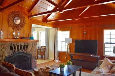Image de Big Bear Comfy Cozy Cabin